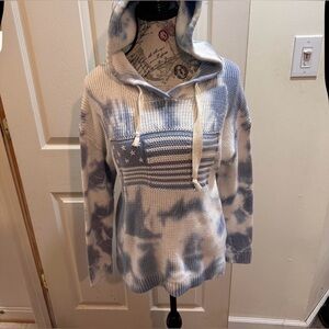 Vintage Havana Blue and White Knit Sweater